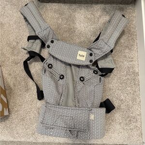 Tula explore infinite coast carrier newborn to toddler